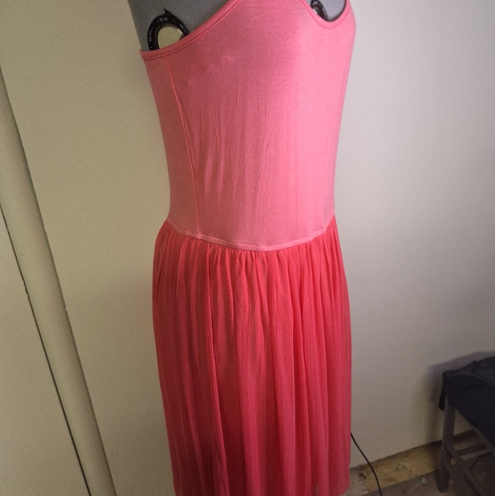 Hem & Thread Pink Midi Flowy Dress.  Size Large.